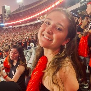 Meet your Posher, Emily